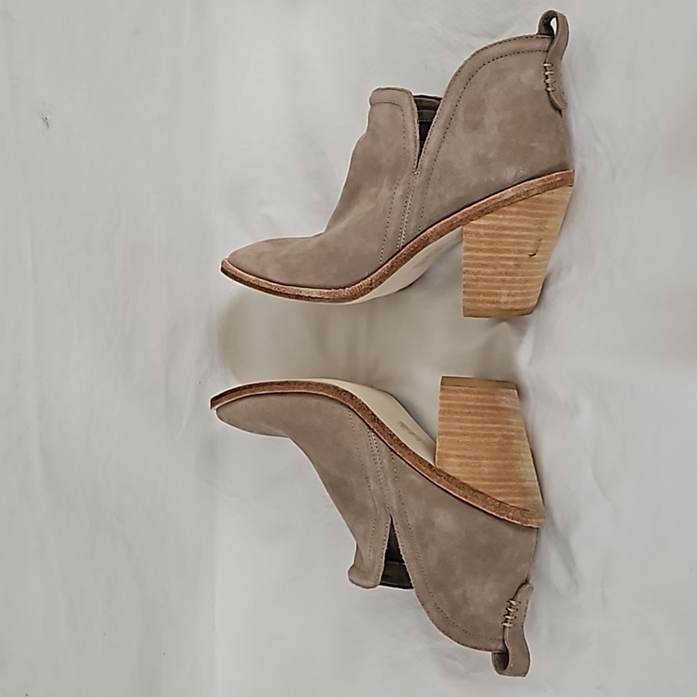 Jeffrey Campbell Rosee Bootie Suede Size 9.5 Gray Taupe - Picture 3 of 16